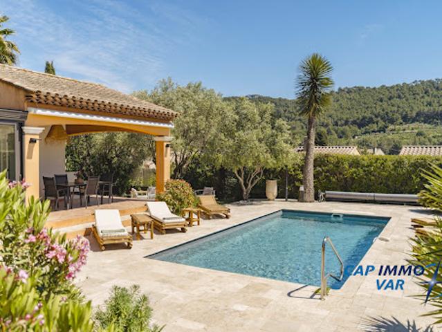 Villa vente à Arrondissement de Toulon, Le Castellet