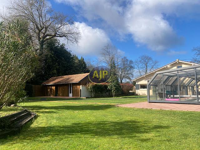 Villa vente à Lesparre-Médoc, Saint-vivien-de-médoc