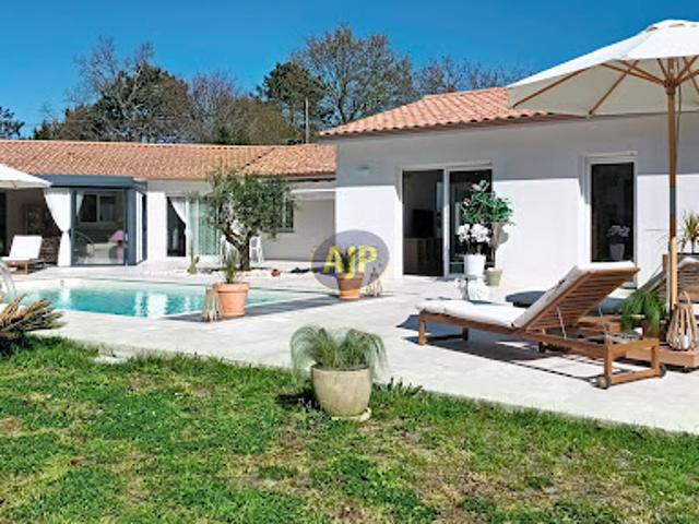 Villa vente à Lesparre-Médoc, Saint-vivien-de-médoc