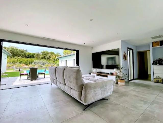 Villa vente à France métropolitaine, Nîmes