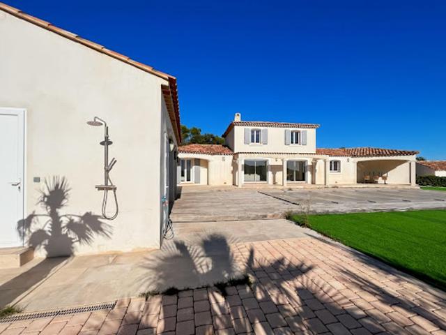 Villa vente à France métropolitaine, Cuers