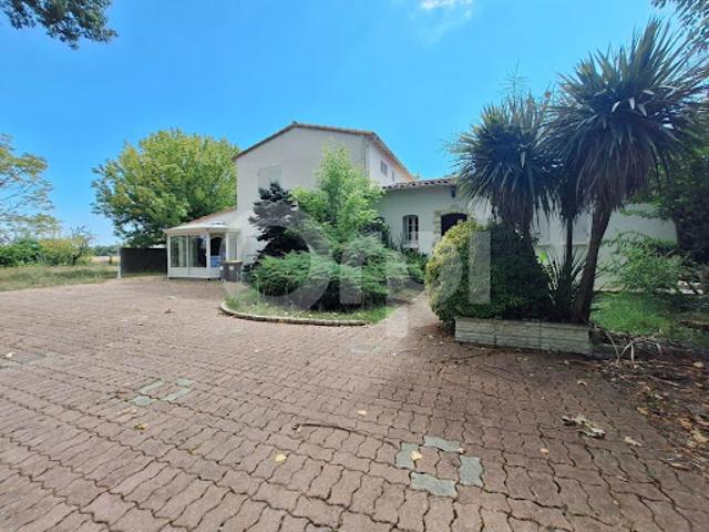 Villa vente à Saintes, Médis