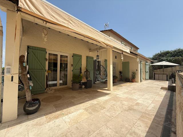 Villa vente à Arrondissement de Toulon, La Crau