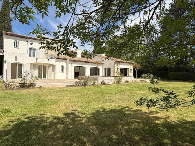 Villa vente à Aix-en-Provence, Aix-en-provence