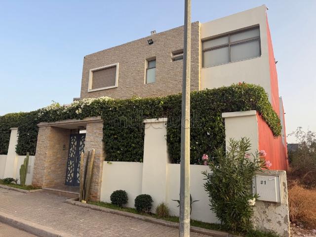 Villa vente à Bouskoura, Gharb-Chrarda-Beni Hssen