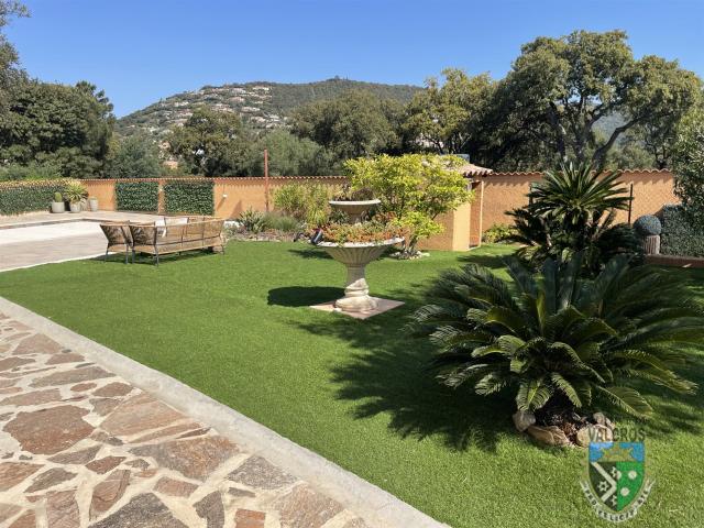 Maison vente à Arrondissement de Toulon, La Londe-les-maures