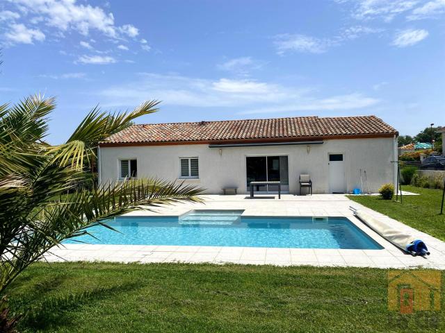Maison vente à La Croix-blanche, Monplaisir