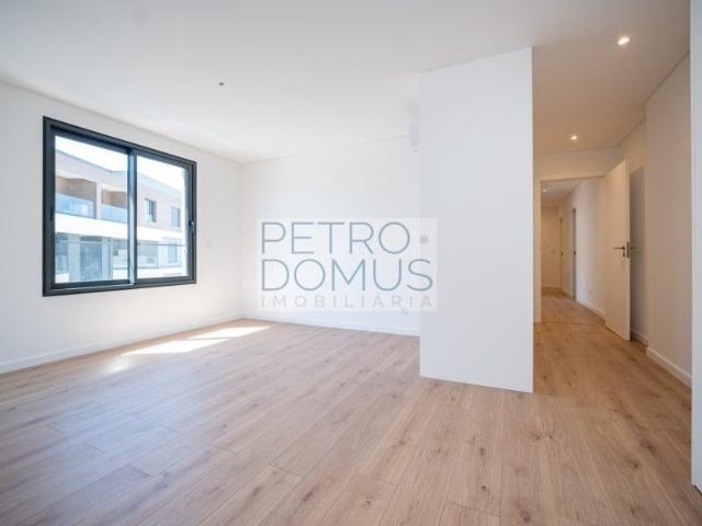 Apartamento alugar em Amadora, Lisboa