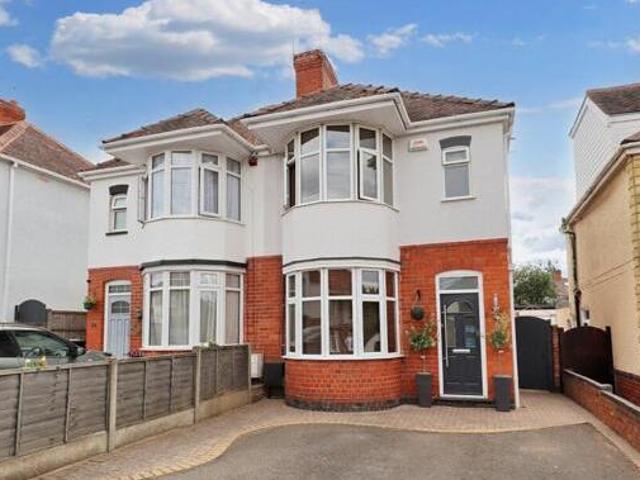 House for sale in Camp Hill, Warwickshire