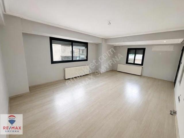 Karabağlar, İzmir içerisinde kiralık mülk