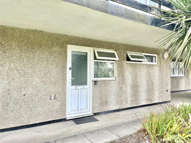 Apartment for rent in Penwartha Coombe, Cornwall
