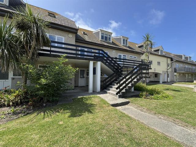 Apartment for rent in Penwartha Coombe, Cornwall