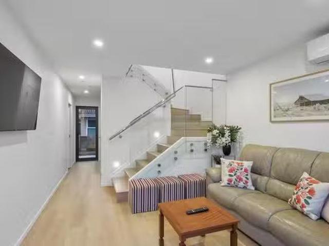 Apartment for rent in Owhata