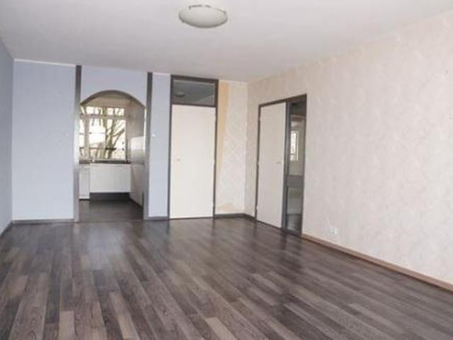 Landhuis te huur in Alphen Aan Den Rijn, Planetenbuurt