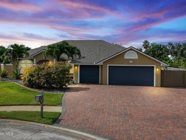 House for sale in Indialantic