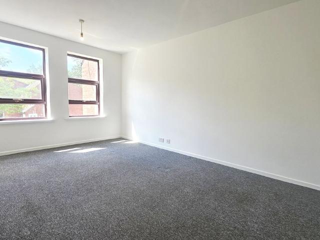 House for rent in Harmondsworth, Greater London