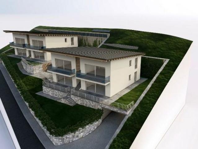Terreno in vendita a Vercana, Lombardia