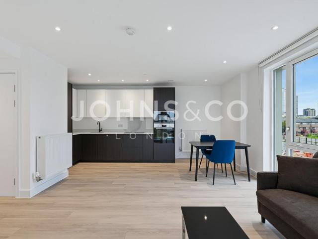Apartment for rent in London Borough of Ealing, Greater London