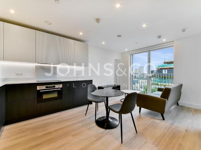 Studio for rent in London Borough of Ealing, Greater London
