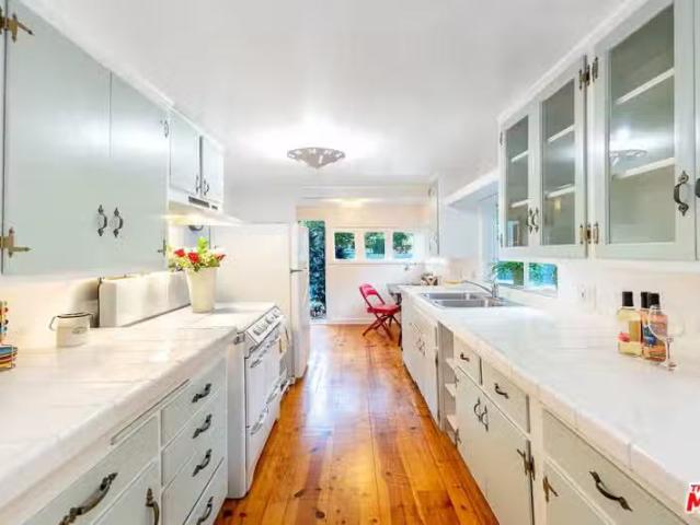 House for rent in Canoga Park, California