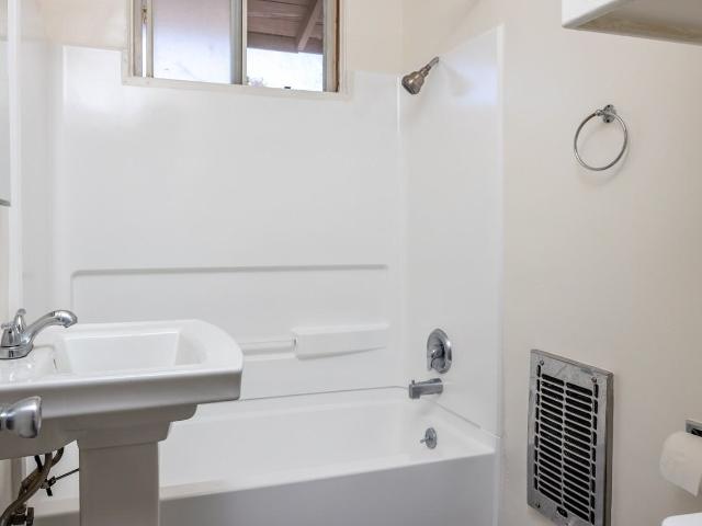 Apartment for rent in Glendale, California
