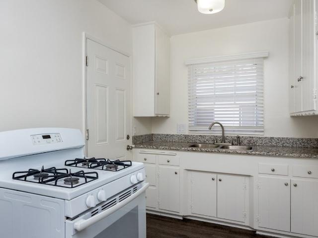 Apartment for rent in Glendale, California