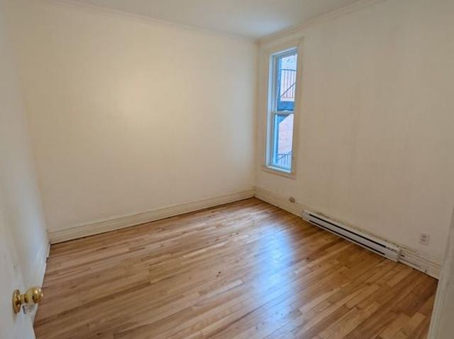 Apartment for rent in St. Leonard's, Quebec
