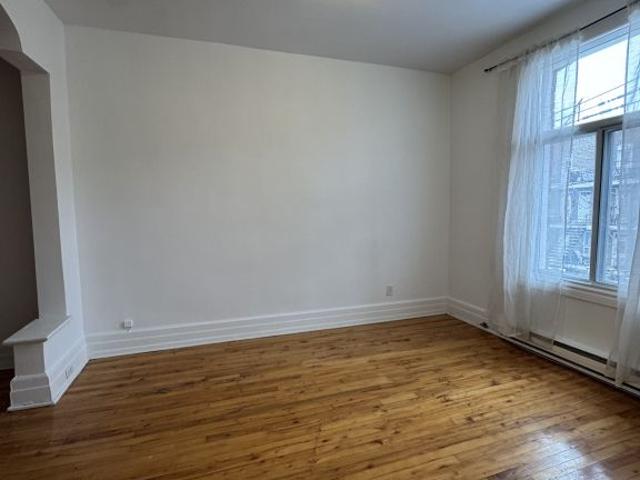 Apartment for rent in St. Leonard's, Quebec