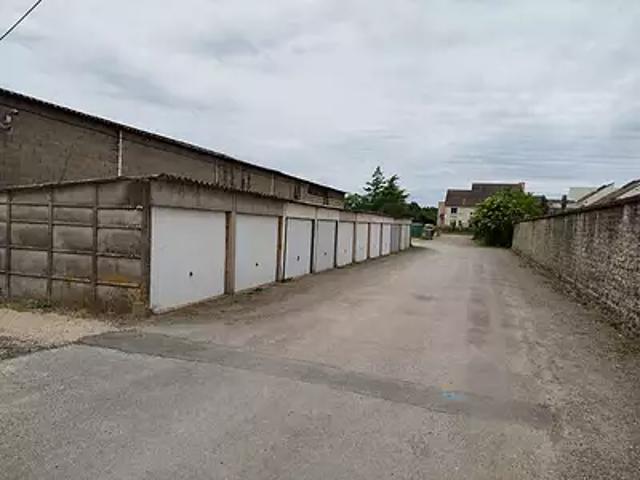 Garage vente à Verdun-sur-le-Doubs, Verdun-Ciel