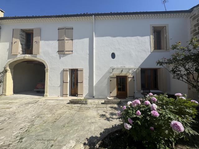 Château vente à Nîmes, Vergèze