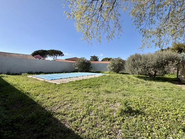 Terrain vente à Nîmes, Vergèze
