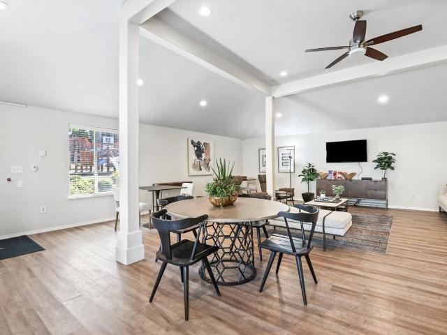 Apartment for rent in Elyville, Oregon City