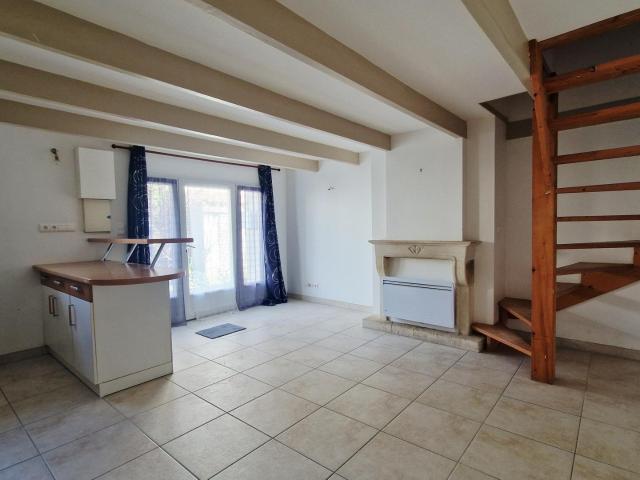 Maison vente à La Rochelle, Vérines