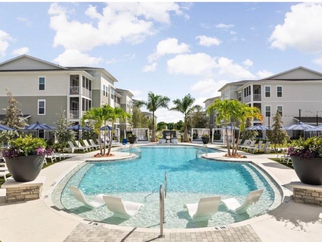 Room for rent in Florida