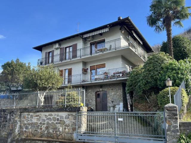 Wohnung kaufen in Gerra, Gambarogno, Tessin