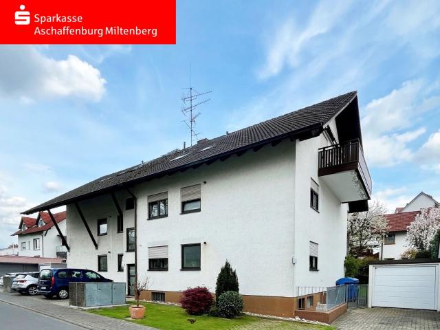 Dachgeschosswohnung kaufen in Hösbach, Bayern