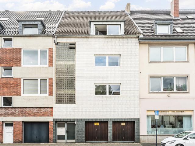 Dachgeschosswohnung kaufen in Altstadt-Süd, Köln