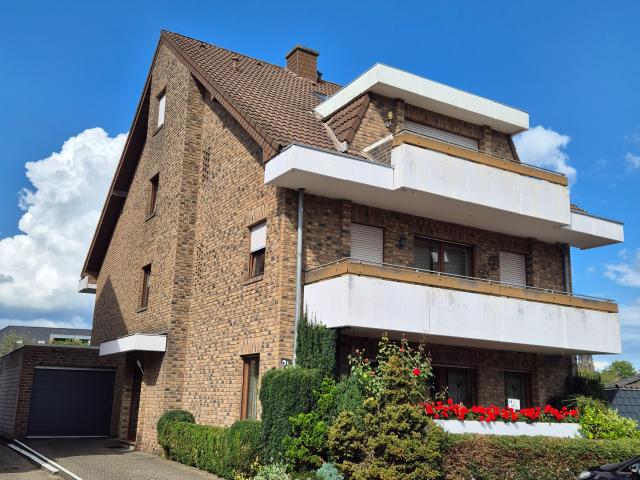 Dachgeschosswohnung kaufen in Gindorf, Grevenbroich