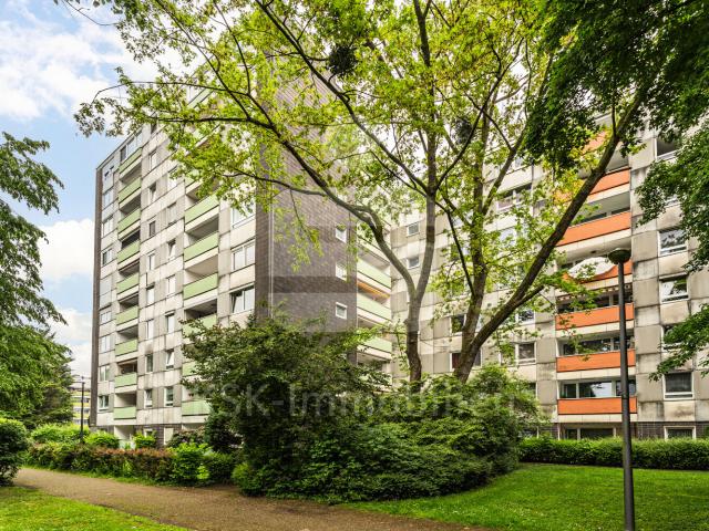 Wohnung kaufen in Merheim, Köln