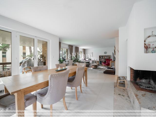 Wohnung kaufen in Pully, Waadt