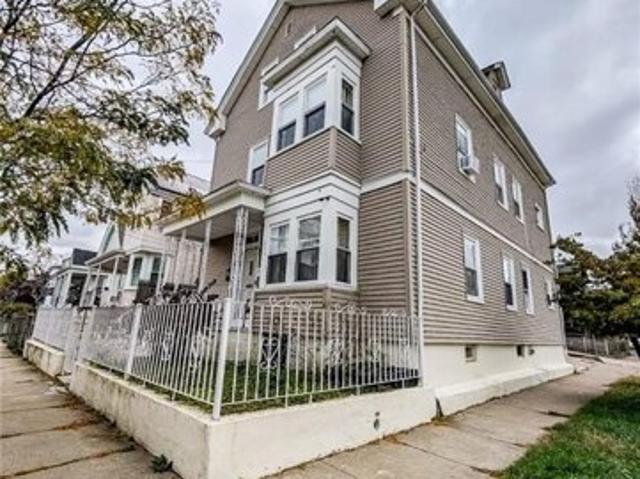 House for sale in Providence, Providence County