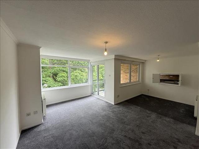 Apartment for rent in Bassett, City Of Southampton