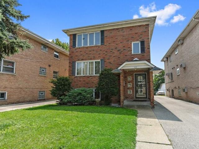 House for sale in Blue Island