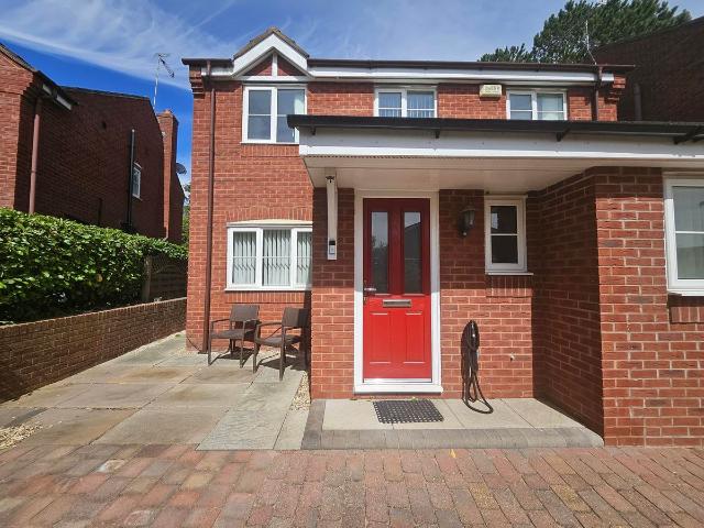 Apartment for rent in Saughall, Cheshire
