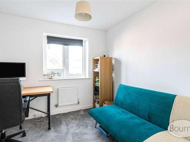 House for rent in Tongham, Guildford