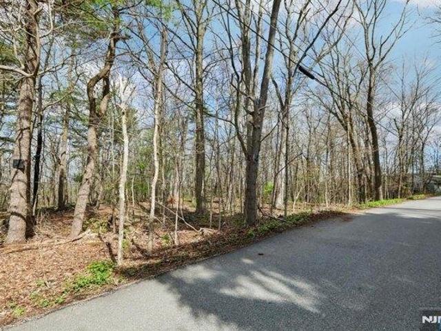 Land for sale in Highland Lakes Country Club, Vernon Township