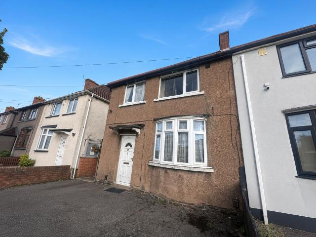 House for rent in London Borough of Hounslow, Greater London