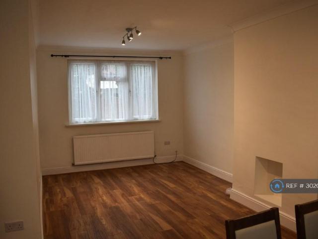 House for rent in London Borough of Hounslow, Greater London