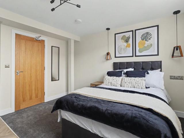 Room for rent in Aylestone Park, Old Wharf