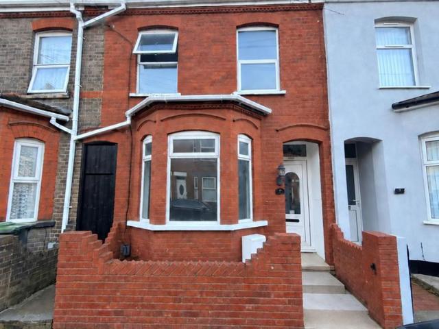 House for rent in Spring Park, Luton